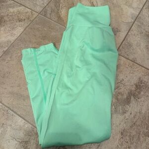 PINK Victoria's Secret Cool & Comfy light green leggings!